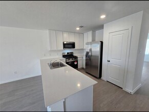 Building Photo - 3156 Sunset Glory Dr