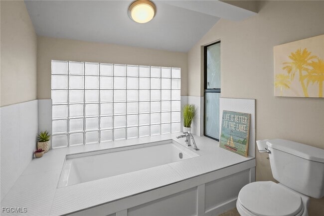 Building Photo - 16686 Bobcat Dr