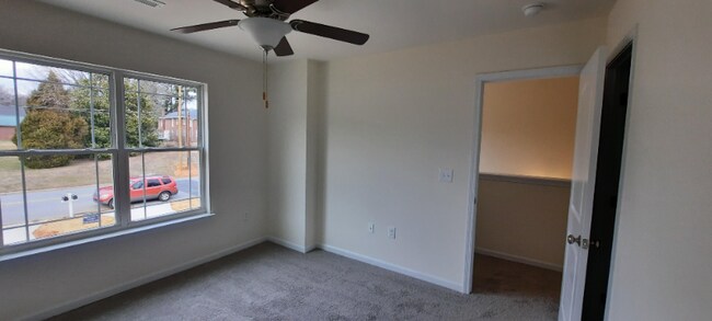 Foto del edificio - 221 W Murphy St