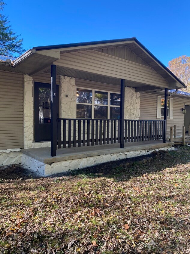 1000 Redwing Trail, Mountain Home, AR 72653 House Rental in Mountain