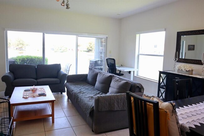 Foto del edificio - 9395 Flowering Cottonwood Rd