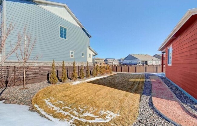 Foto del edificio - 26891 E Byers Ave