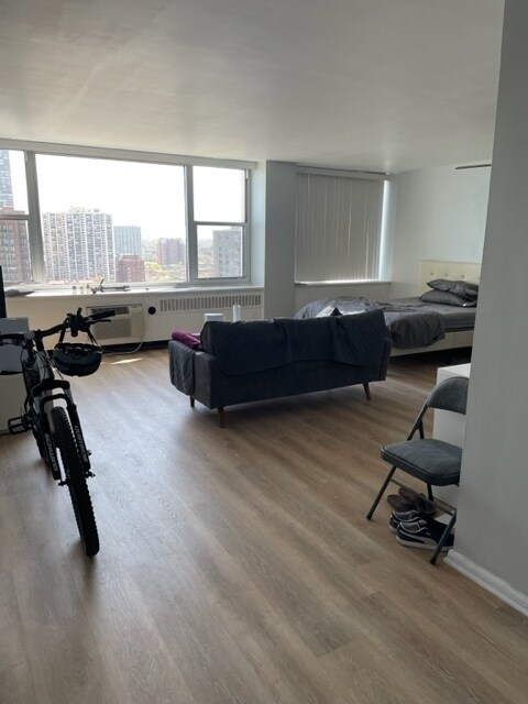 Foto del edificio - 4250 N Marine Dr