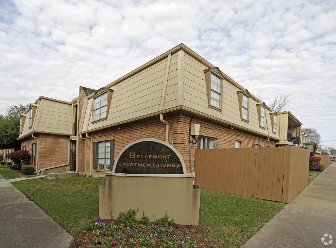 Primary Photo - Riverside Apartments of Metairie