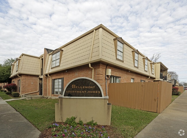 Building Photo - Riverside Apartments of Metairie