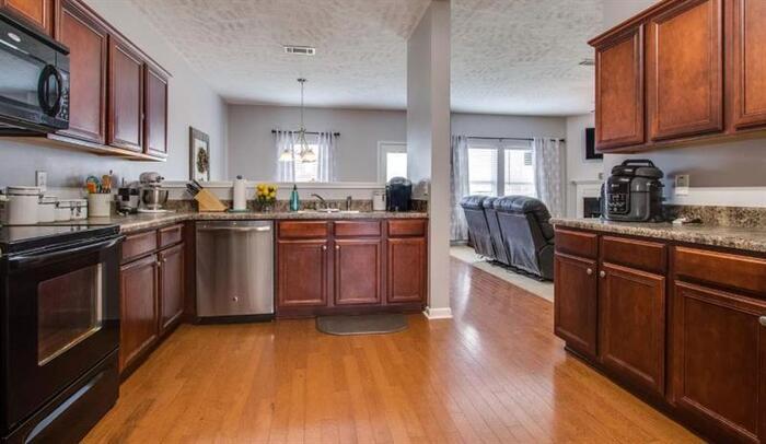 Foto del edificio - 75 Scotts Dr, Lebanon, TN, 37087