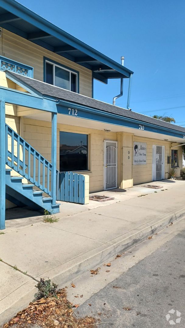 Building Photo - 710 S 13th St