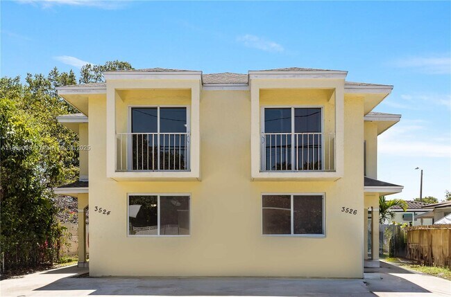Foto del edificio - 3524 NW 4th Terrace