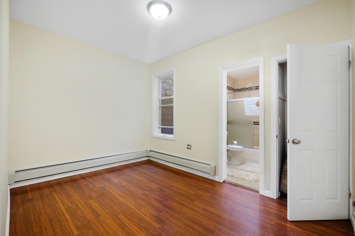 310 Autumn Ave, Brooklyn, NY 11208 Townhome Rentals in Brooklyn NY