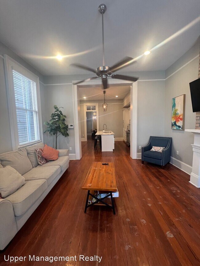 Building Photo - 4 br, 2 bath Apartment - 2406 Baronne 2406...