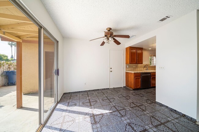 Foto del edificio - Charming 3 bedroom 2 bath in Escondido!