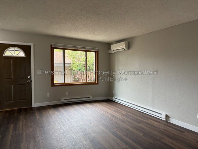 Foto del edificio - 561 4th Ave NW