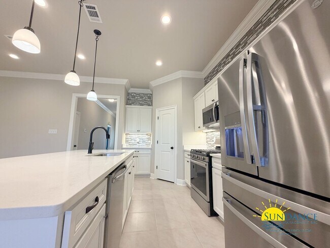 Foto del edificio - Custom-crafted details shine throughout this stunning 3-bedroom home in Magnolia at the Bluffs in...