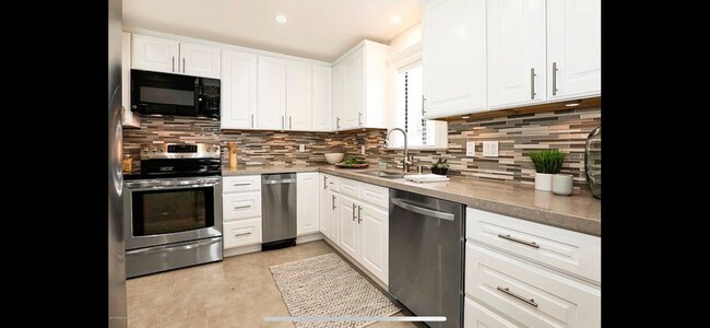 Foto del edificio - 1325 Valley View Rd