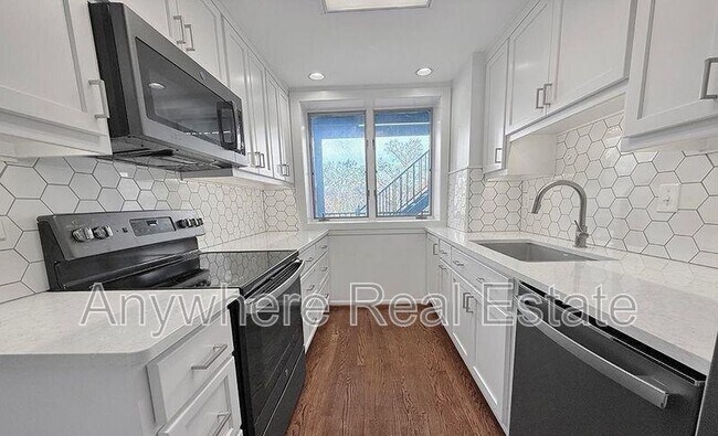 Foto del edificio - 3006 13th Ave S