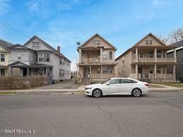 Building Photo - 744 Myrtle Ave