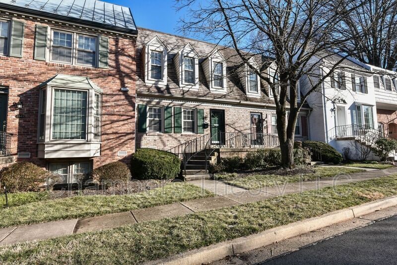 1151 Colonial Rd, McLean, VA 22101 House Rental in McLean, VA