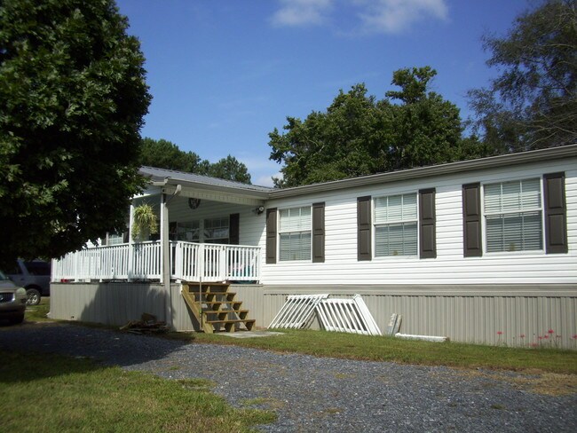 Building Photo - 897 Wilson Loop