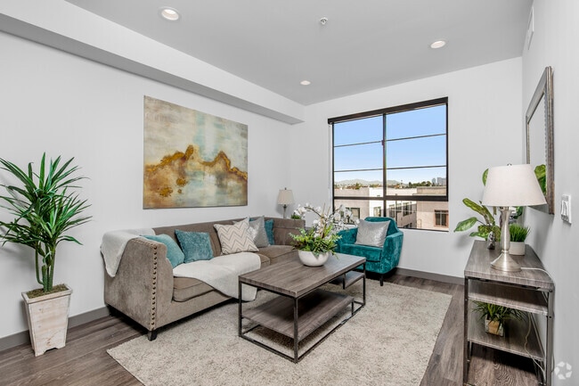 Building Photo - Venice Luxury Apartments