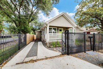 Building Photo - 4801 Avenue H