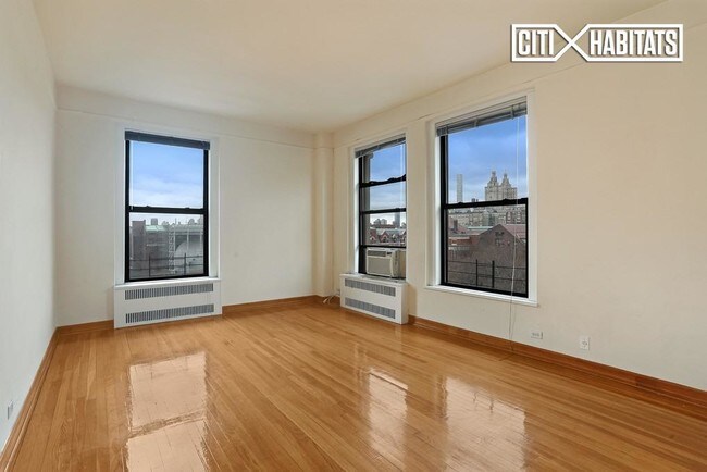 Building Photo - 101 W 80th St