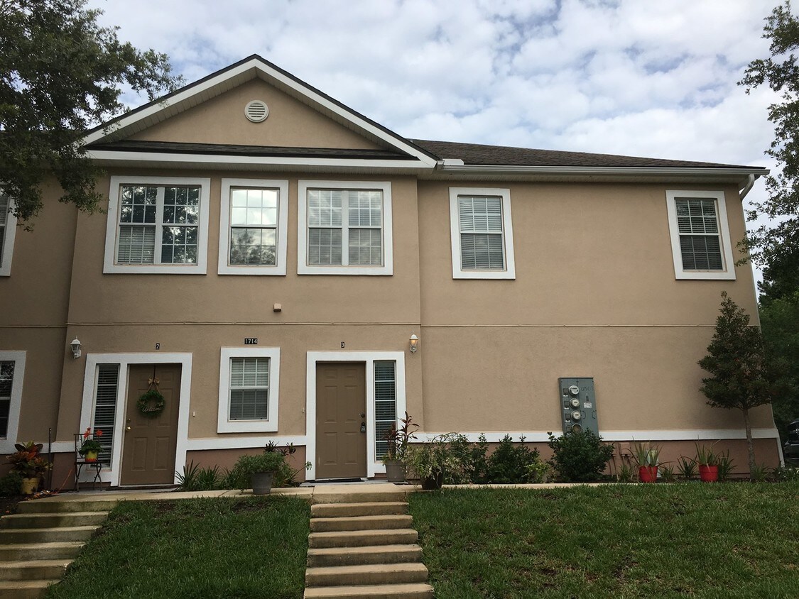 1714 Forest Lake Cir W Unit 303, Jacksonville, FL 32225 Condo for
