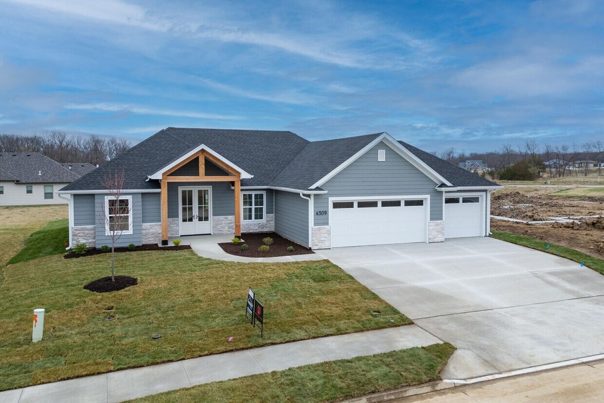 Primary Photo - Exquisite brand new home located in The Br...