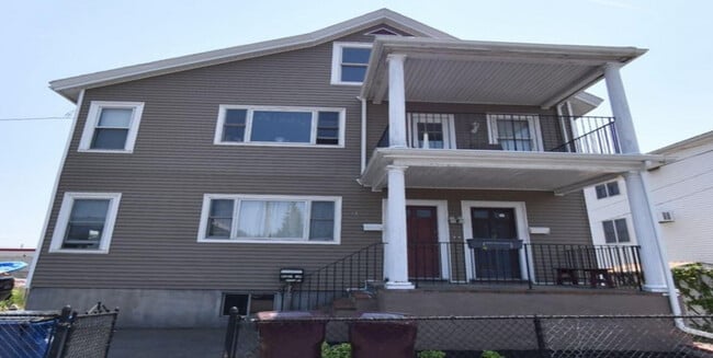 Front of house - 139 Sigourney St