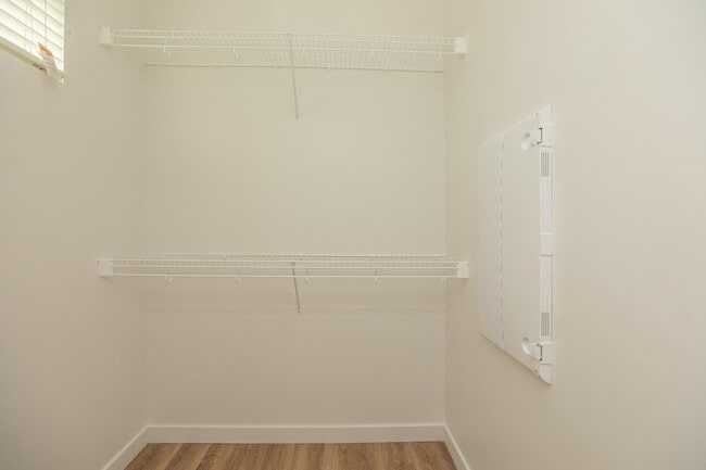 2x2 Bedroom Closet - Mossdale Landing