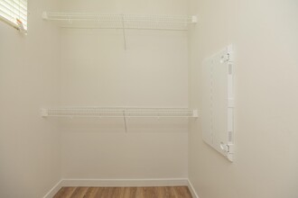 2x2 Bedroom Closet - Mossdale Landing