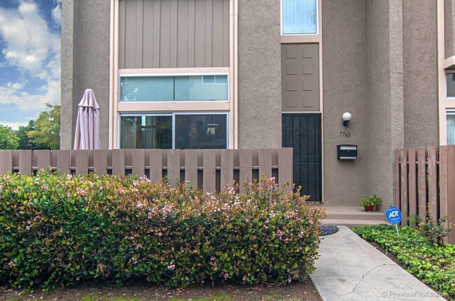 Foto del edificio - 7760 Nightingale Way