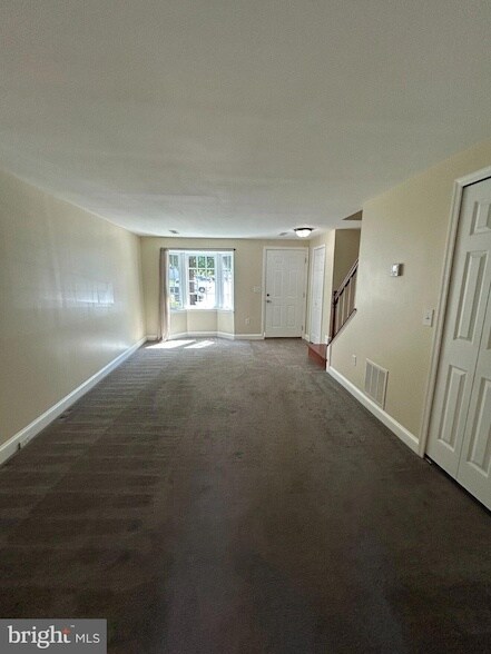 Foto del edificio - 8447 Braxted Ln