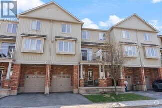 Building Photo - 6 Chestnut Dr