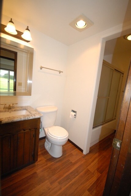 Foto del edificio - Spacious Townhome with Expansive View and ...