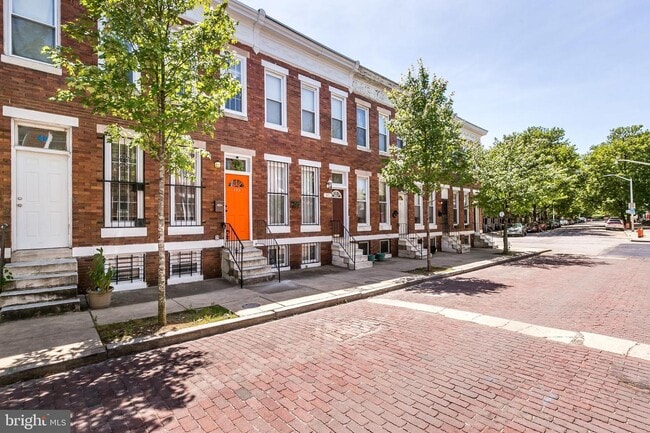 Building Photo - 409 Whitridge Ave
