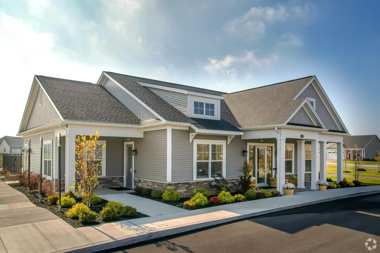 Leasing Office - OLD Hathaway Meadows