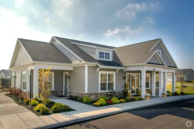 Leasing Office - OLD Hathaway Meadows