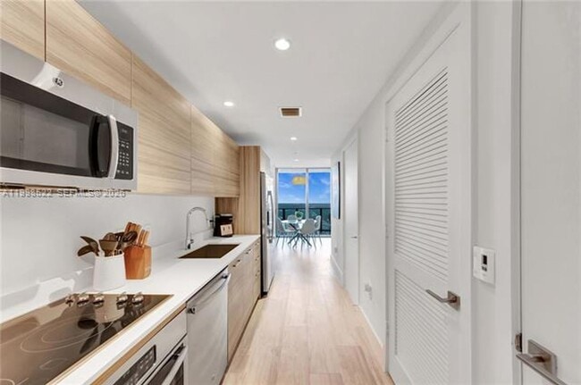 Photo - 121 NE 34th St Apartment