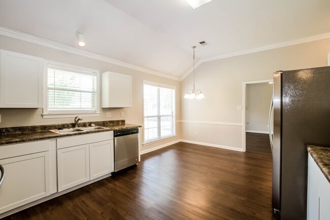 Building Photo - 6906 Greyhawk Cove N