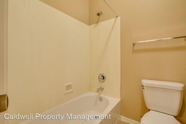 Building Photo - 3526 E Sierra Madre Ave