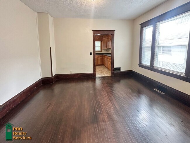 Foto del edificio - 4 Bedroom Home Close to Theodore Wirth Park