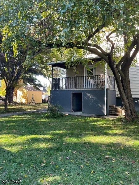 Building Photo - 47 Dewey Ave