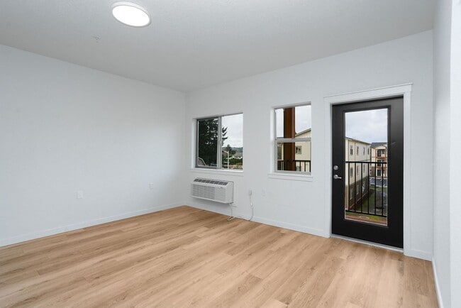 Building Photo - 2-bedroom/2-bath units_771 sq ft