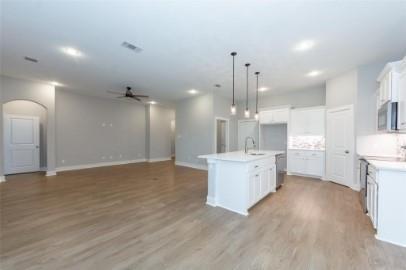 Foto del edificio - 5007 Peacock Ln