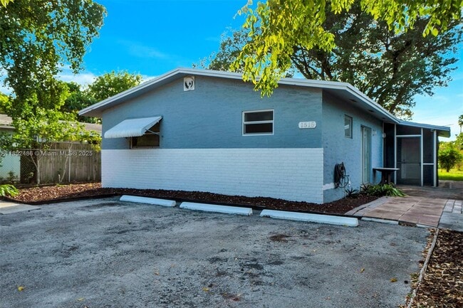 Foto del edificio - 1515 NW 2nd Ave
