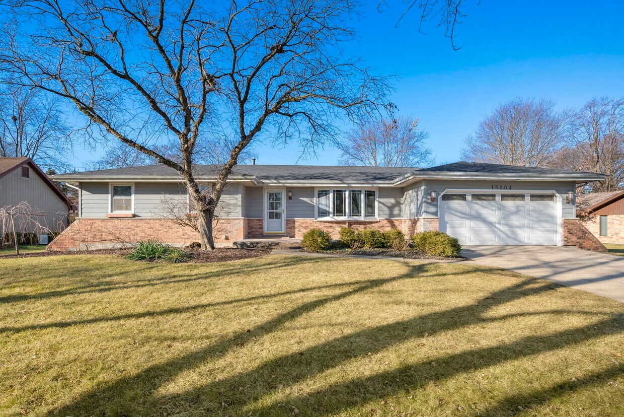 15304 S Meadow Ln, Plainfield, IL 60544 House Rental in Plainfield