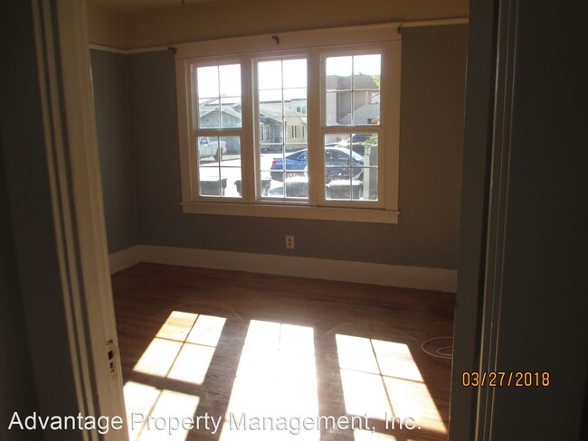 Building Photo - 1 br, 1 bath House - 114 E. Morrison