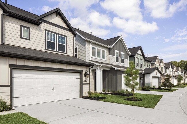 Building Photo - 1840 Woodland Field Crossing