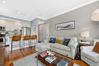 Building Photo - 58 Winthrop St