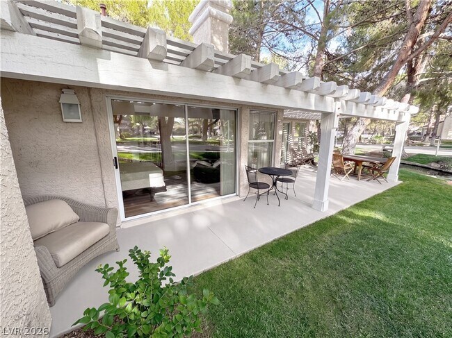 Foto del edificio - 7068 Bright Springs Ct